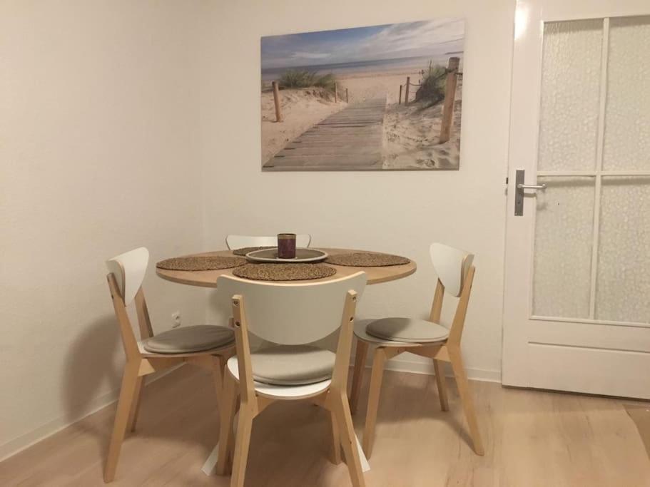 Schoene 2-Zimmerwohnung, 10 Geh-Minuten Zum Strand ทิมเมนดอร์เฟอร์ ชตรันด์ ภายนอก รูปภาพ